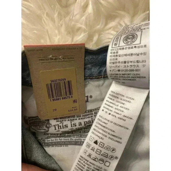 Levi's 501 Original High Rise Jean Denim Button Fly Shorts Light Wash Women’s - Picture 4 of 9